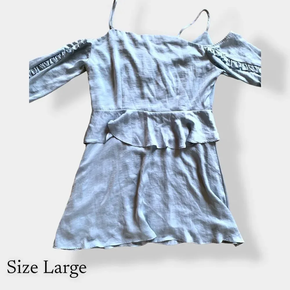 Avec Les Filles Y2K Cold Shoulder Midi Satin Dress Size L Long Sleeve‎ Ruffles